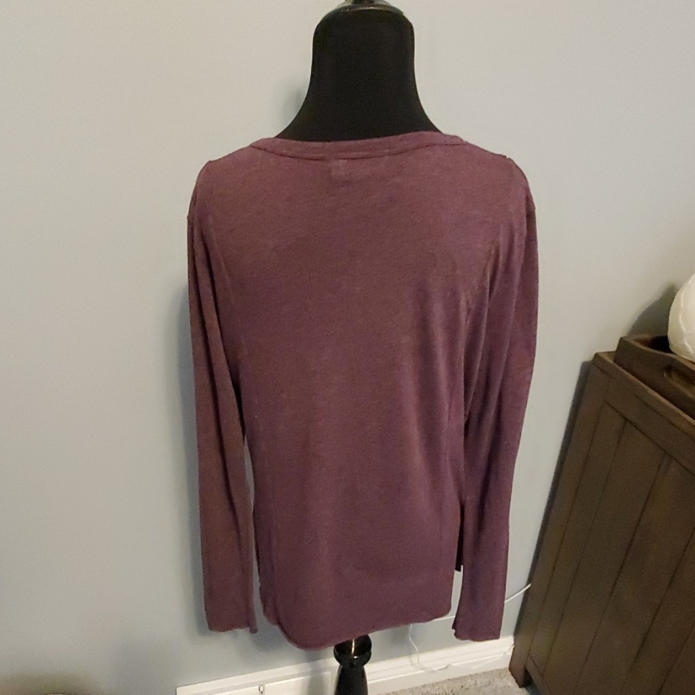 Very pretty purple sweater with shoulder detail - Picture 4 of 6